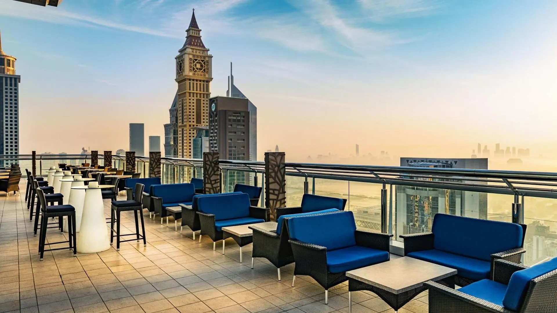 Four Points By Sheraton Sheikh Zayed Road Hotel Dubai